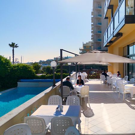 Rex Residence Hotel Cattolica Exterior foto