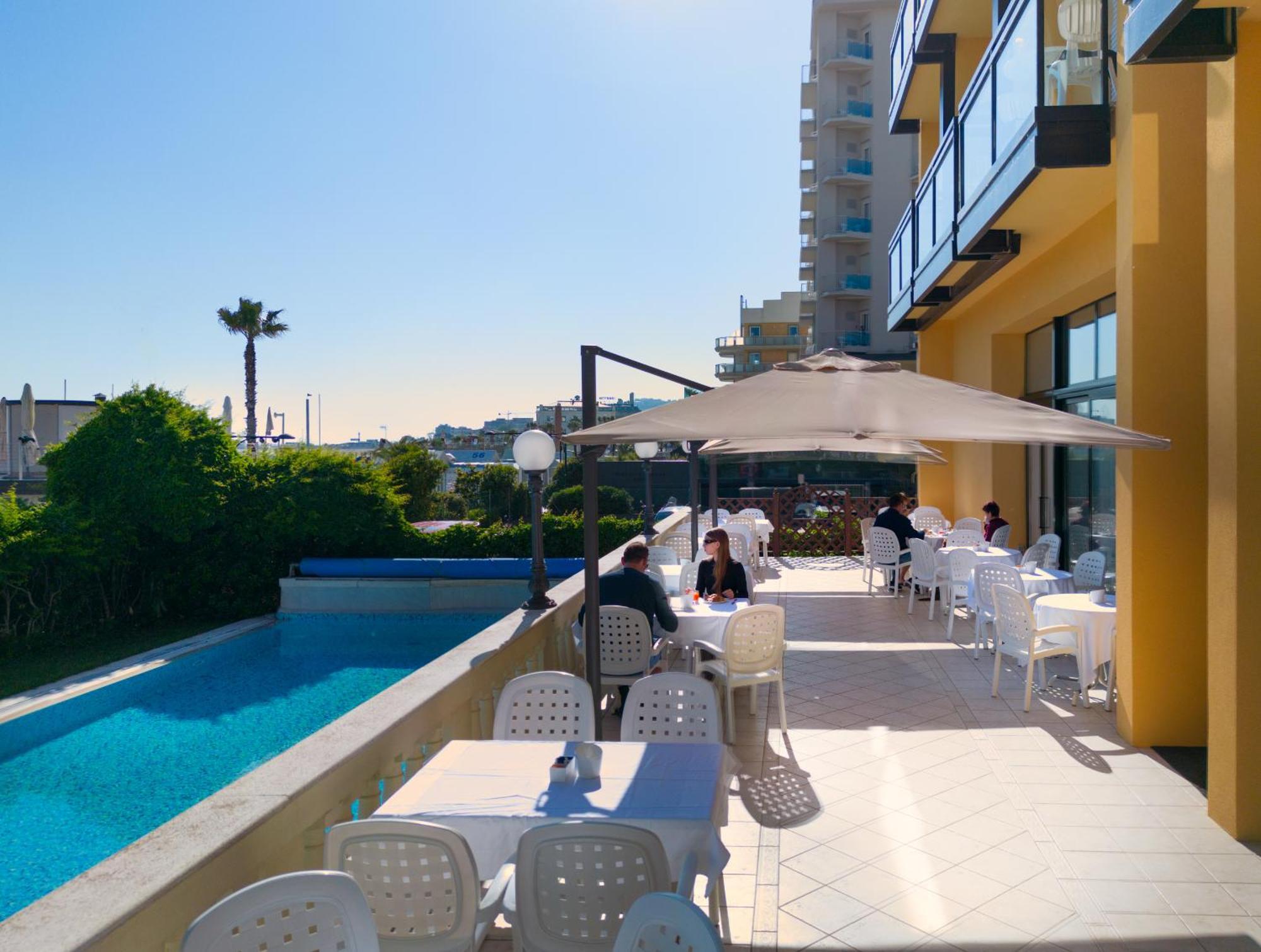 Rex Residence Hotel Cattolica Exterior foto